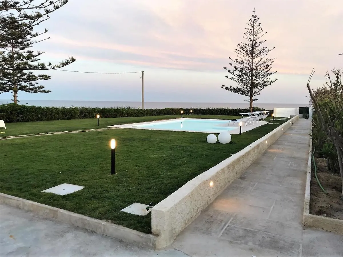 Sea Home - Isulatravel Marina di Modica 0*,  Italy